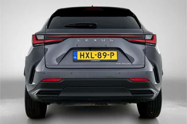 Lexus NX (2022) thumbnail 24