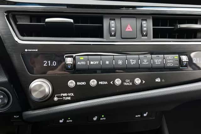 Lexus ES (2026) thumbnail 9