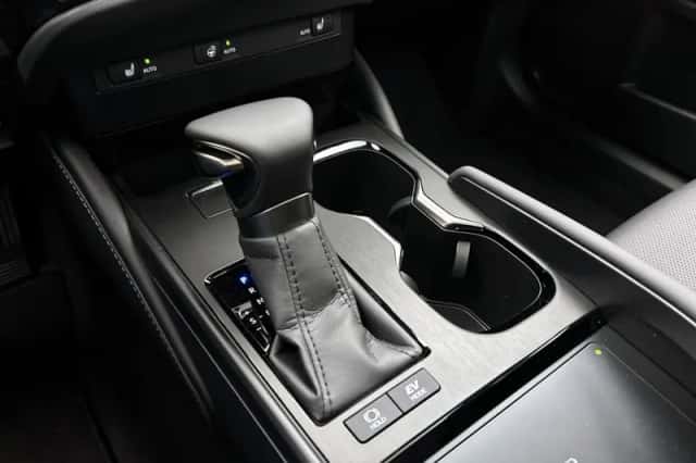 Lexus ES (2026) thumbnail 10