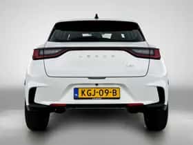 Lexus LBX (2024) thumbnail 19