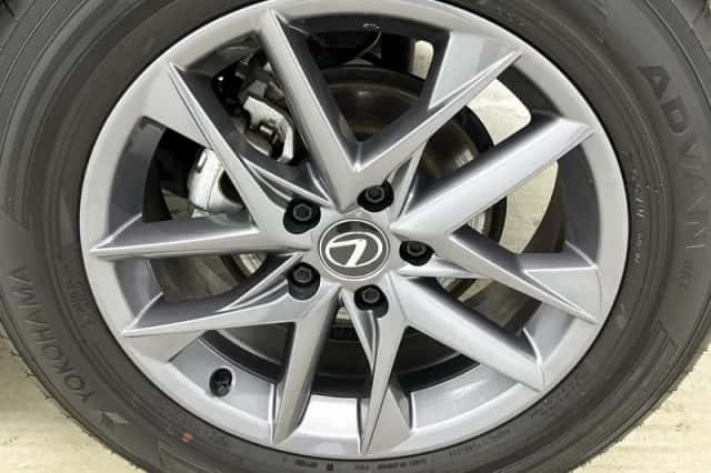 Lexus LBX (2024) thumbnail 21