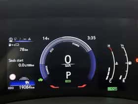 Lexus LBX (2024) thumbnail 5