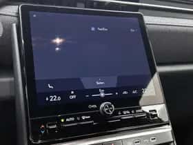 Lexus LBX (2024) thumbnail 9