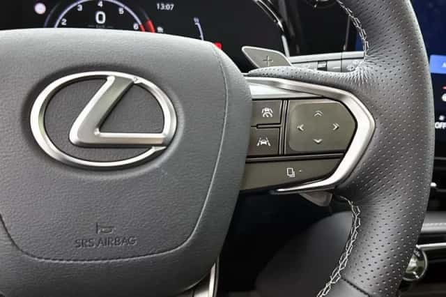 Lexus NX (2026) thumbnail 14
