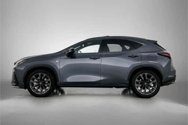 Lexus NX (2026) thumbnail 3