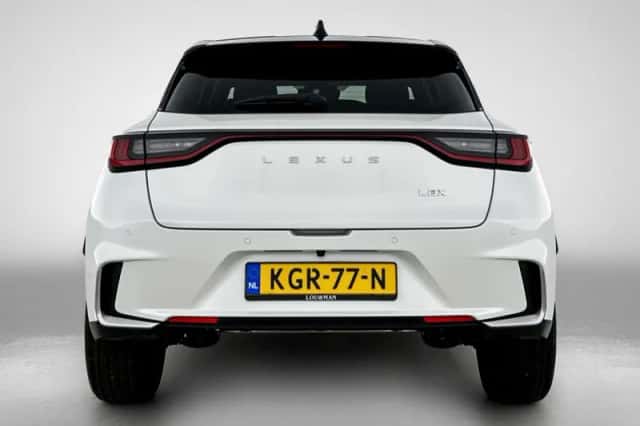 Lexus LBX (2024) thumbnail 20