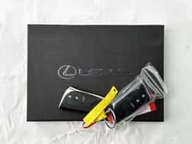 Lexus LBX (2024) thumbnail 31