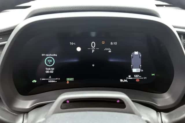 Lexus LBX (2024) thumbnail 5