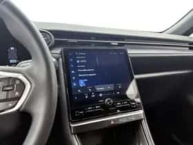 Lexus LBX (2024) thumbnail 7