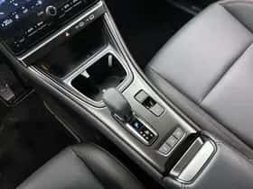 Lexus LBX (2024) thumbnail 10