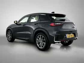 Lexus LBX (2024) thumbnail 14