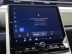 Lexus LBX (2024) thumbnail 26