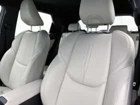 Lexus LBX (2024) thumbnail 29