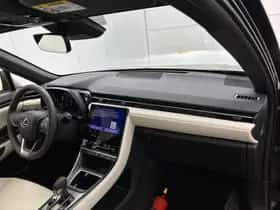 Lexus LBX (2024) thumbnail 6