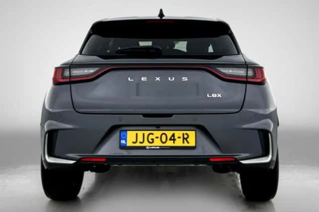Lexus LBX (2025) thumbnail 21
