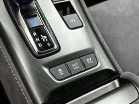 Lexus LBX (2025) thumbnail 25