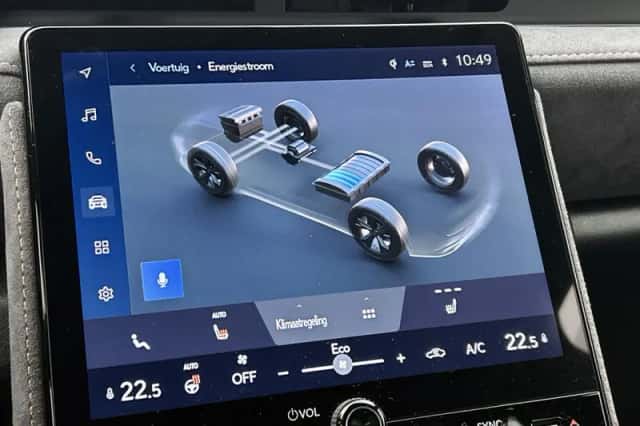 Lexus LBX (2025) thumbnail 26
