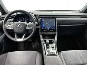 Lexus LBX (2025) thumbnail 4