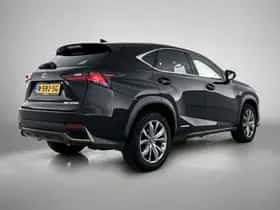 Lexus NX (2018) thumbnail 2