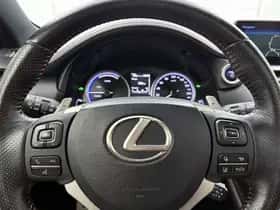 Lexus NX (2018) thumbnail 18