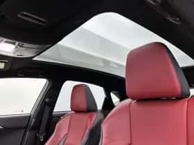 Lexus NX (2018) thumbnail 4