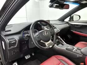 Lexus NX (2018) thumbnail 34