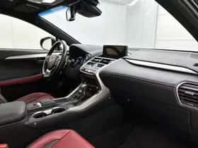 Lexus NX (2018) thumbnail 7