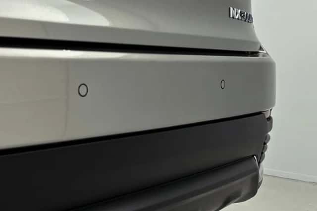 Lexus NX (2021) thumbnail 37
