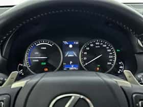 Lexus NX (2021) thumbnail 6