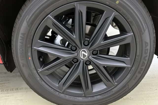Lexus LBX (2026) thumbnail 21