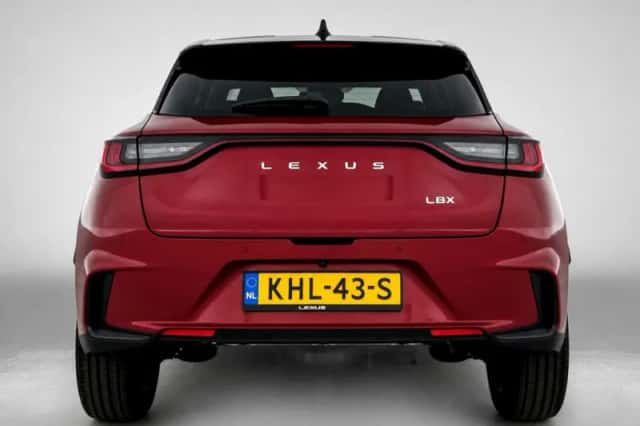 Lexus LBX (2026) thumbnail 9