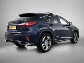 Lexus RX (2018) thumbnail 2