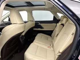 Lexus RX (2018) thumbnail 17