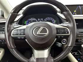 Lexus RX (2018) thumbnail 18