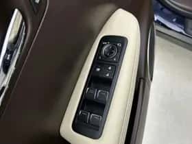 Lexus RX (2018) thumbnail 23