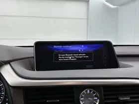 Lexus RX (2018) thumbnail 30