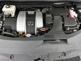 Lexus RX (2018) thumbnail 31