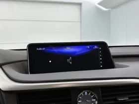 Lexus RX (2018) thumbnail 8