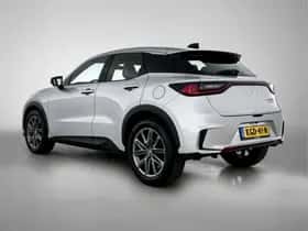 Lexus LBX (2024) thumbnail 13