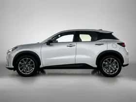 Lexus LBX (2024) thumbnail 3