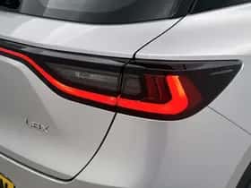 Lexus LBX (2024) thumbnail 38