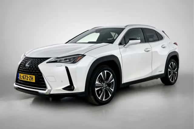 Lexus UX (2020) thumbnail 1