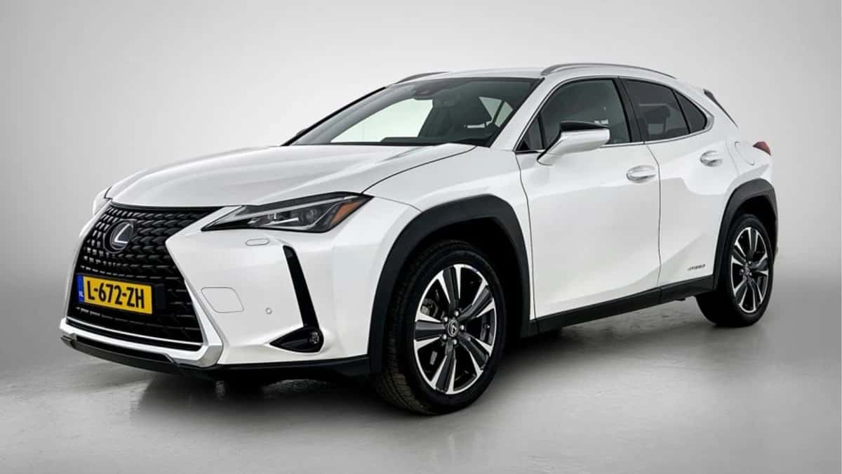 Lexus UX (2020) — foto 1