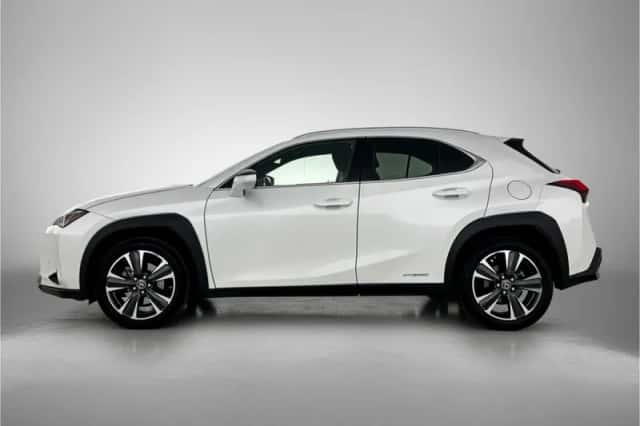 Lexus UX (2020) thumbnail 3