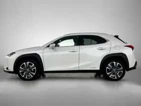 Lexus UX (2020) thumbnail 3