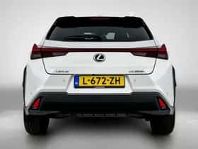 Lexus UX (2020) thumbnail 21
