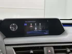 Lexus UX (2020) thumbnail 30