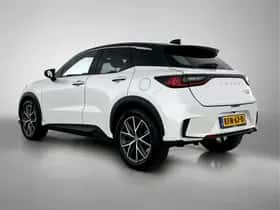 Lexus LBX (2024) thumbnail 13