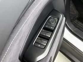 Lexus LBX (2024) thumbnail 21