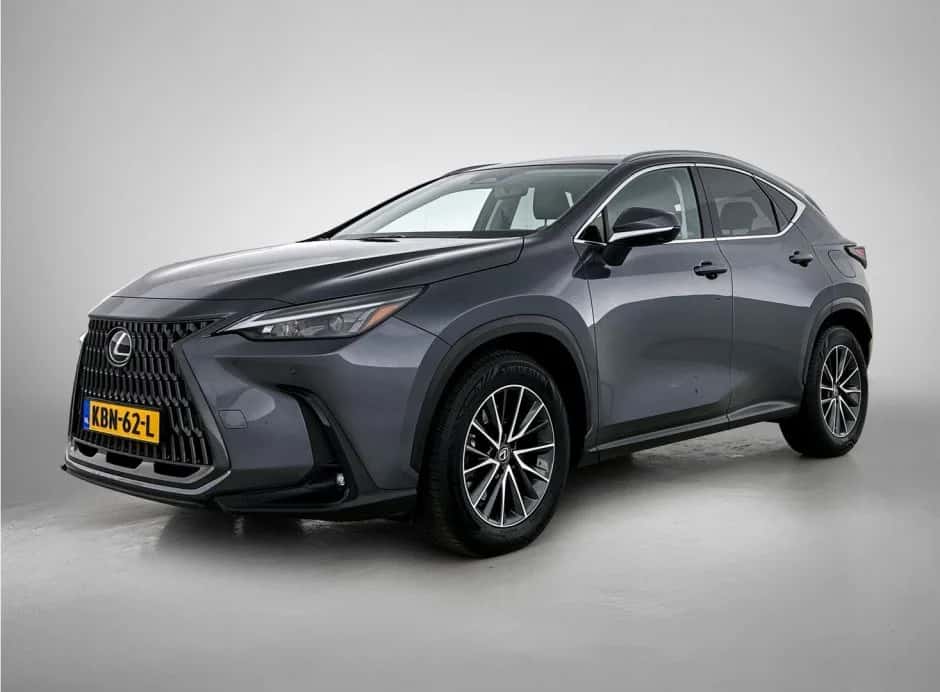 Lexus NX (2022) — foto 1